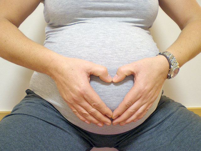 Rückbildungsyoga in der Hebammenpraxis Lucina Rosenheim