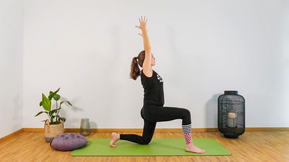 Online Yogakurs Ganzkörper Flow & Stretch